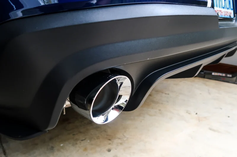 AWE Tuning S197 Mustang GT Axle-back Exhaust - Track Edition (Chrome Silver Tips) - Image 4